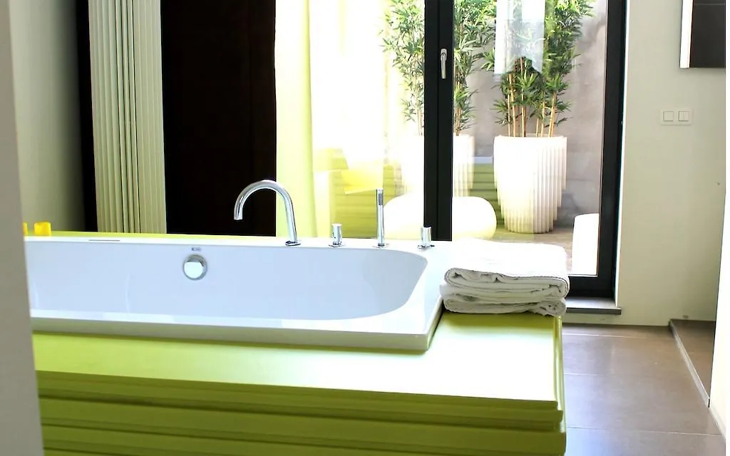 *** Hotel Homefeek Antwerp Belgium